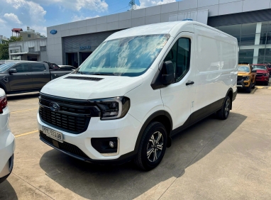 XE VAN Transit Van các loại -  Lựa Chọn Xe Tải Van Dựa Trên Hiệu Quả Vận Hành